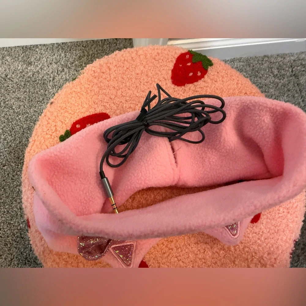 CozyPhones Over The Ear Headband Headphones - Kids Headphones Volume Limited - Picture 3 of 3